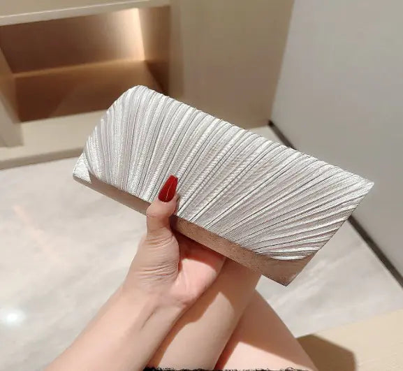 Midnight Muse – Women’s Evening Clutch