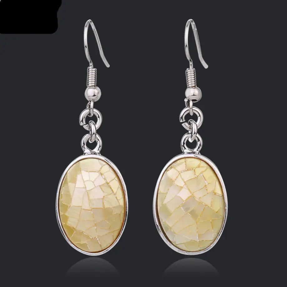 Coastal Glow – Natural Shell Oval Earrings